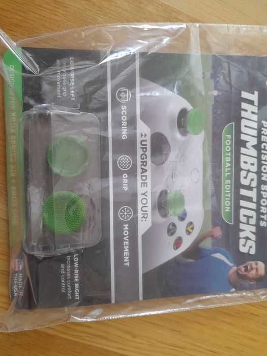 Kontrolfreek Thumbsticks nakładki Xbox series X/S Xbox One Footbal series