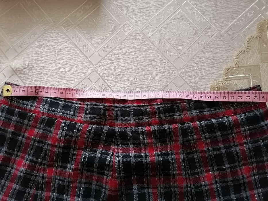 Spódnica w kratę na chłodniejsze dni