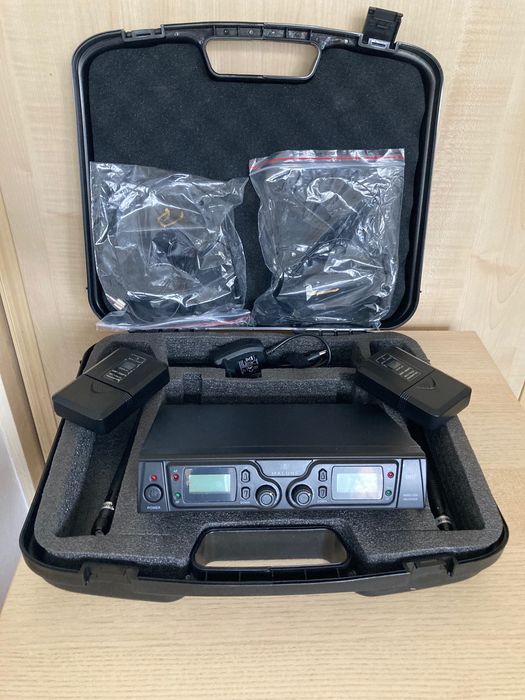 Bezprzewodowy profesjonalny zestaw dwóch mikrofonów nagłownych