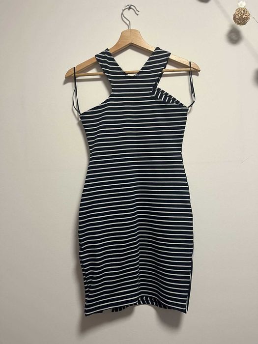 Zara sukienka biało granatowe paski S asymetryczna sexy rozcięcie