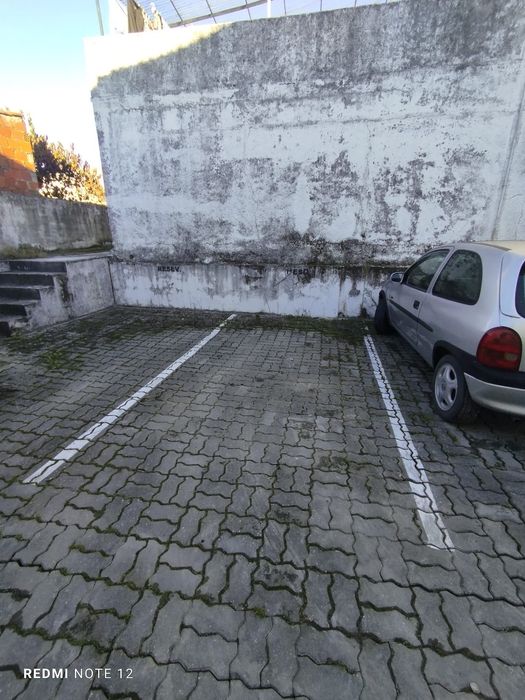 T0 no centro de Taveiro c/aparcamento