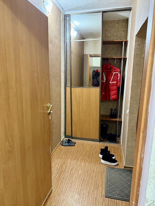 Продам 4х комнатную квартиру, л/б, 4 мкрн. А