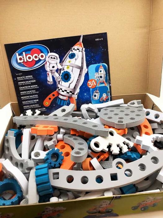 JOGOS NOVOS Infanto-Juvenil Robot Telescópio Cara Spash Bloco etc