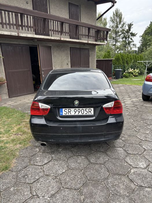 BMW E90 320i 2005