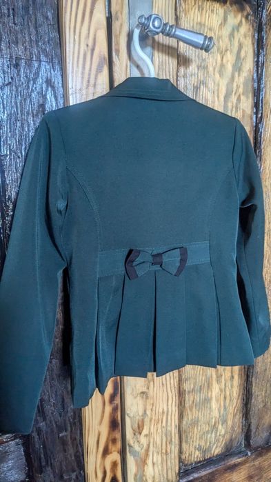 Шкільна форма для дівчинки