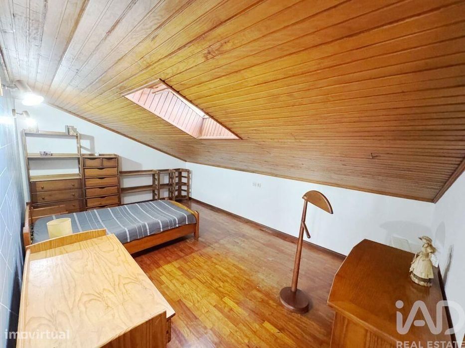 Apartamento T4 em Vila e Roussas de 262,00 m2
