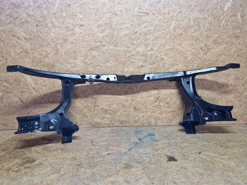 Pas przedni vw transporter T5 Multivan