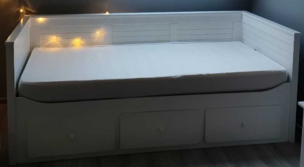 Sprzedam łóżko Ikea Hemnes dla dziecka.