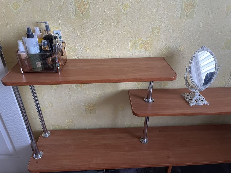 Полиця підлогова