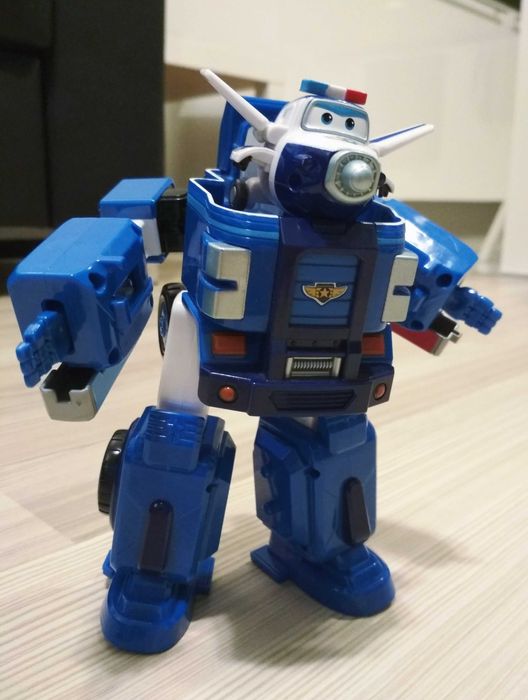 Super Wings Trafik (Paul) - figurka + pojazd transformujący