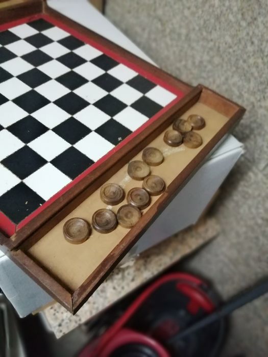 Jogo de damas antigo