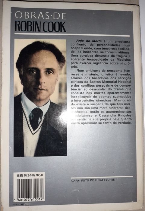 Robin Cook, Desmond Bagley, Agatha Christie...