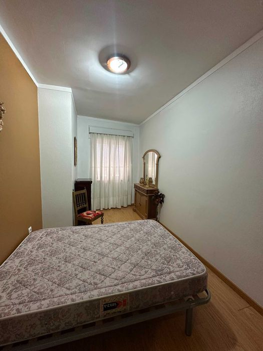 VENDE-SE- Apartamento T2- Rua da Cadeia- Lamego