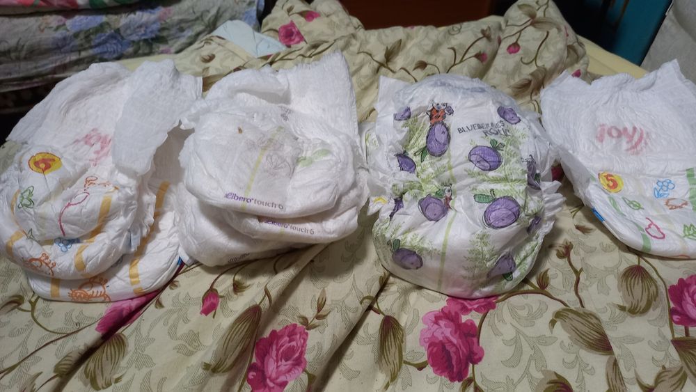 Продам памперсы детские 6