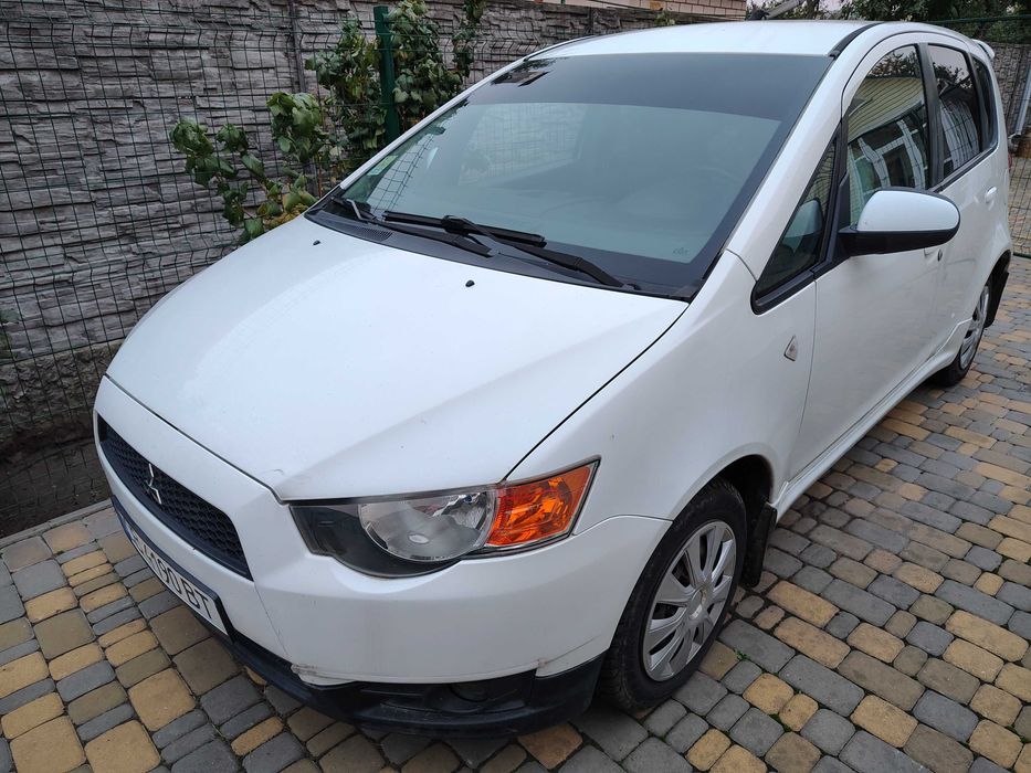 Mitsubishi Colt 1.3бензин, мех, 2012