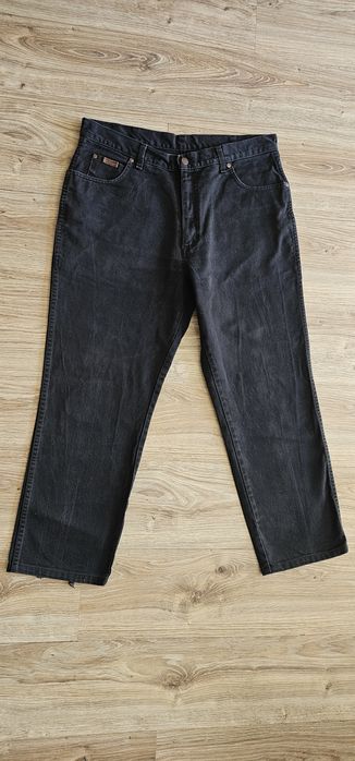 Wrangler spodnie męskie dżinsowe rozmiar W37 L30 używane