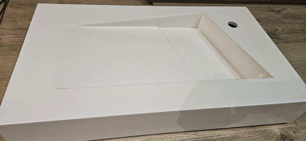 umywalka 80x46 nowa...kupiona za 800zł