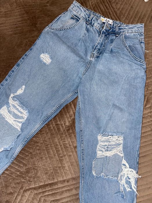 Джинси                          .