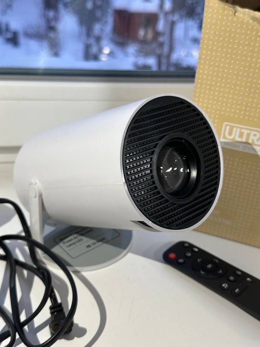 Проектор  ULTRA HD