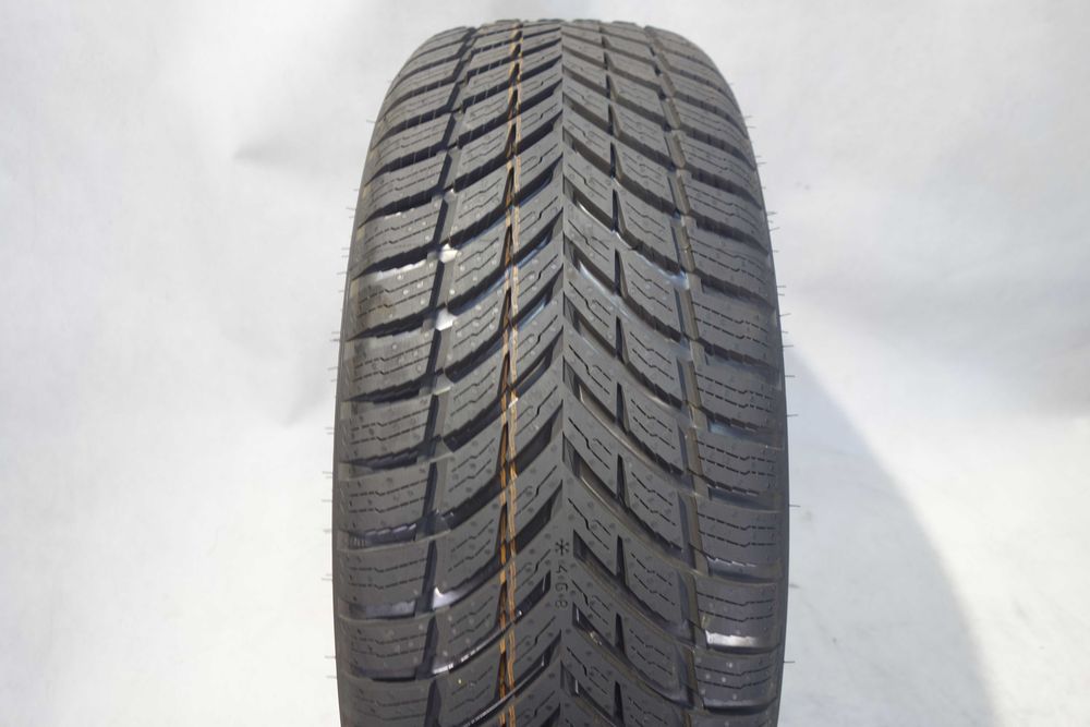 Opony całoroczne 215/55/18 - NOKIAN Season Proof Suv XL