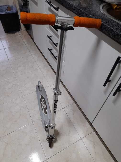 Trotinete Razor desdobravel, excelente preco!