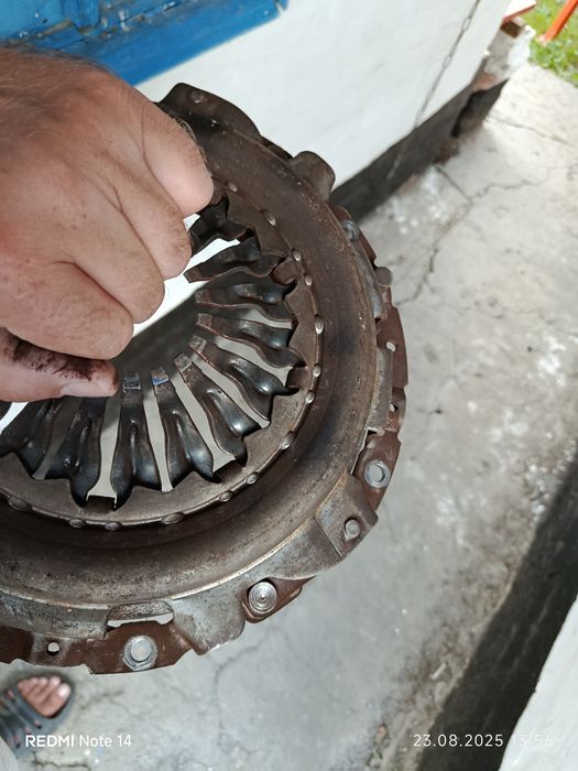 Диск сцепления с корзиной Форд Транзит 2.5 дизель 1986-2000