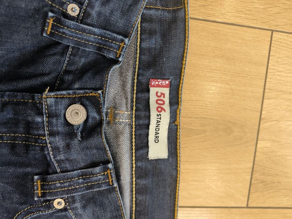 Нові джинси  Levi's