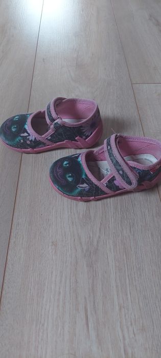 Kapcie RenBut, rozmiar 23