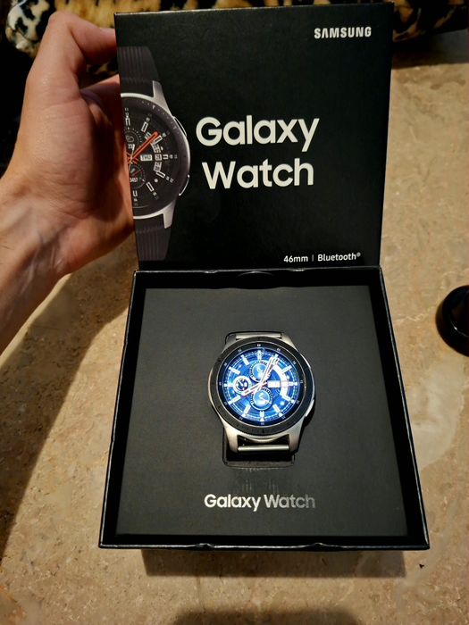 Samsung Galaxy Watch 46mm Silver (Bluetooth) – Usado em Ótimo Estado + Extras