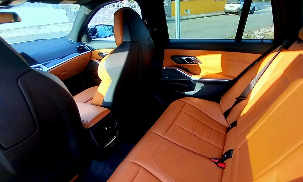 Bmw 330e configuração única64846569908226124