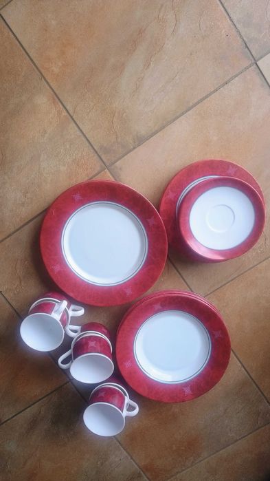 Serwis obiadowo-śniadaniowy Luminarc.