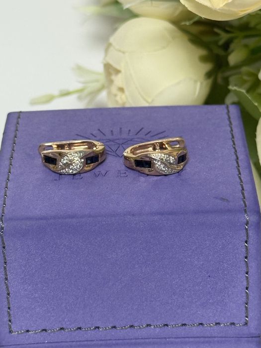 Золотые серьги с бриллиантами