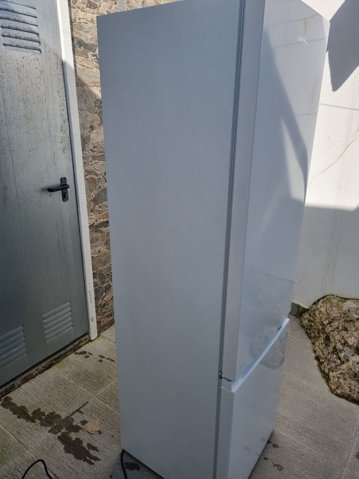 Frigorifico Eletronia combinado