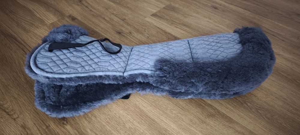 Korygująca podkładka pod siodło futro medyczne jak Mattes