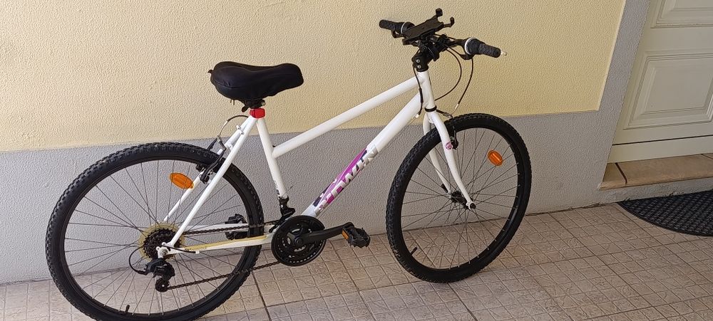 Bicicleta de BTT senhora