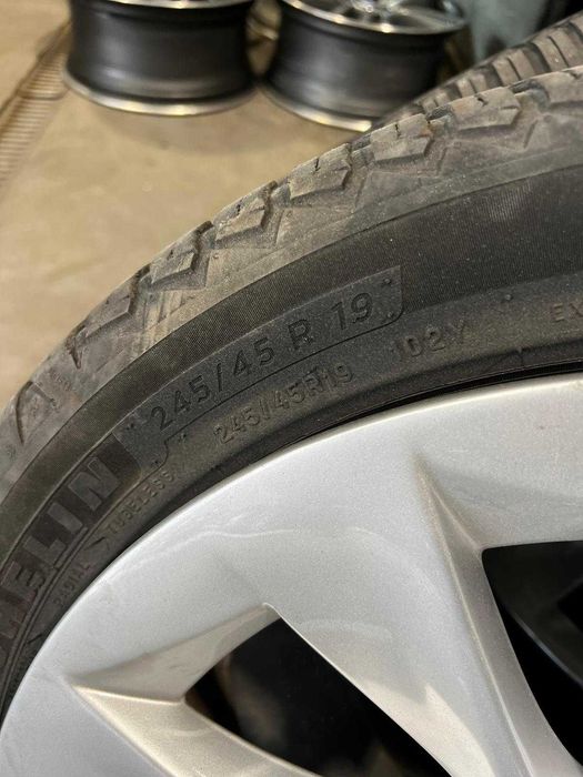 Jantes Tesla Model S 5x120 R19"