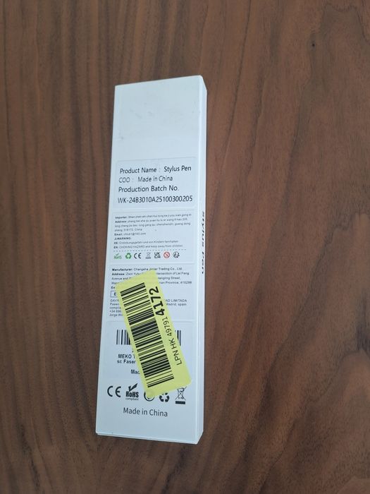 Caneta stylus nova, na caixa original, para ecrãs tácteis (smartphones e tablets).Características: alta sensibilidade na ponta para toque capacitivo.