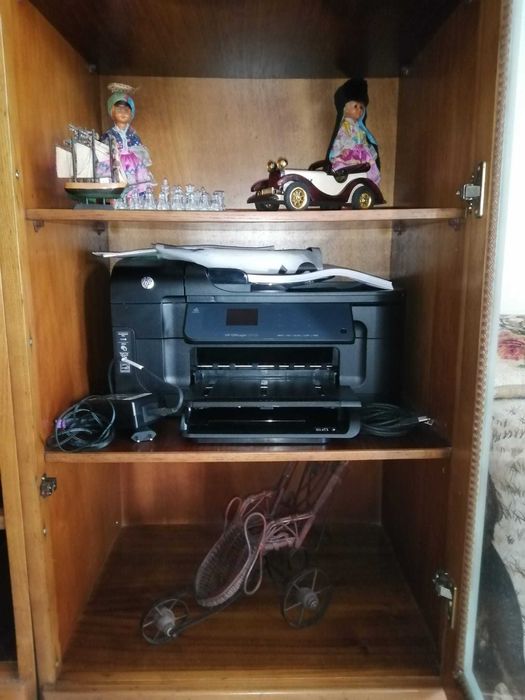 Opurtunidade Estante sala de estar