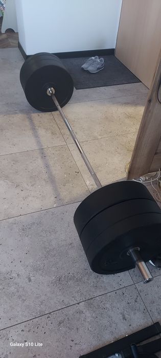 Ławka do ćwiczeń sztanga ciężary stojaki