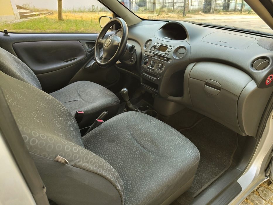 Toyota Yaris 1.0vvt-i bom estado