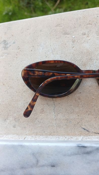 Óculos de sol da GUESS