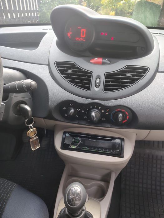 Renault Twingo II, 2010