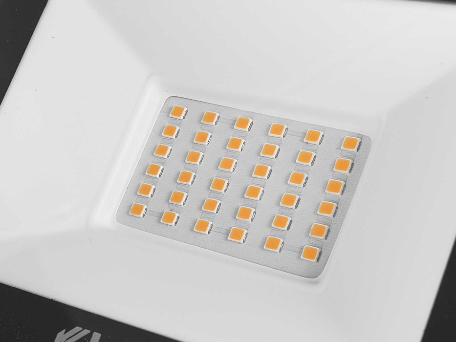Naświetlacz HALOGEN SLIM LED 30W barwa biała neutral zimna 6500K 1865