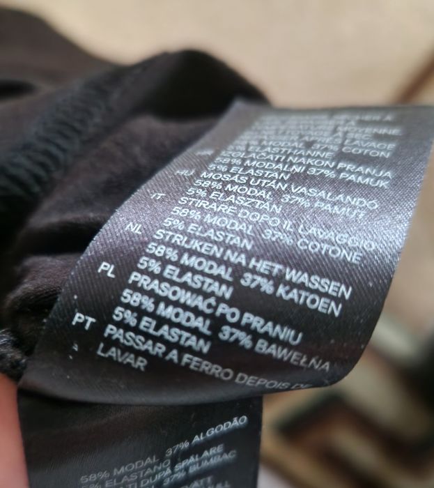 Golf czarny damski divedet.