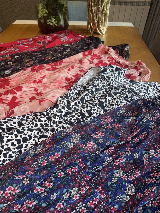 Vestidos como novos todos originais.