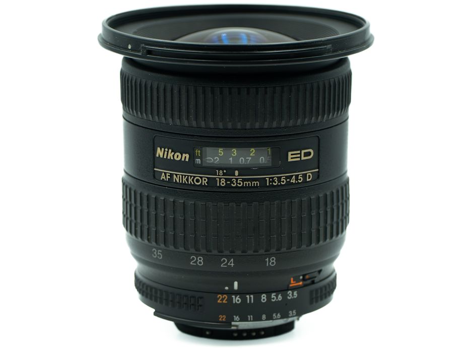 Obiektyw Nikon AF Nikkor 18-35 mm f/3.5-4.5 D ED pod Nikon F