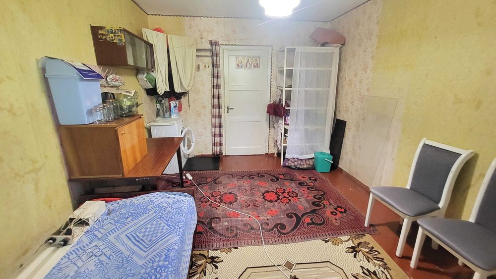 Продаж КІМНАТИ (13,4 кв. м) вул. Фільтрова, буд.2, 3-й поверх, торг.