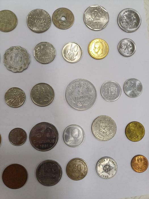 Lote 6 / Conjunto 6 de 50 Moedas diferentes
