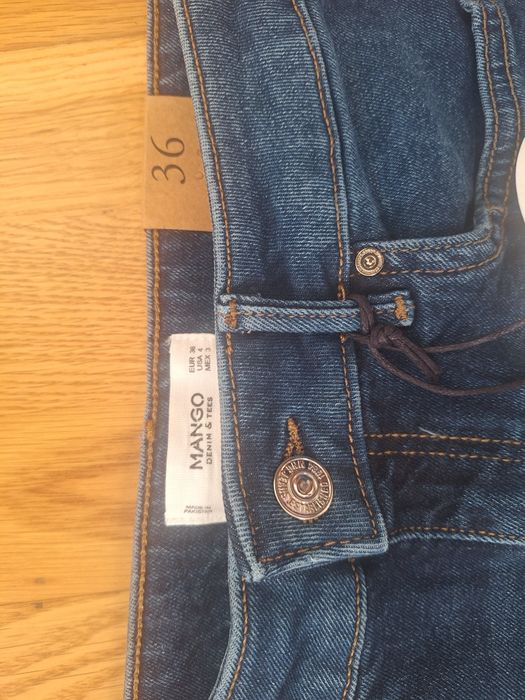Calções de ganga novos da Mango, tamanho 36