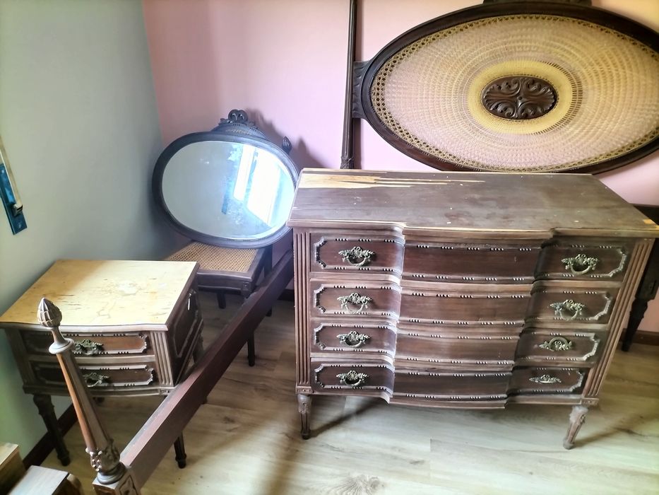 Mobiliário Antigo Quarto